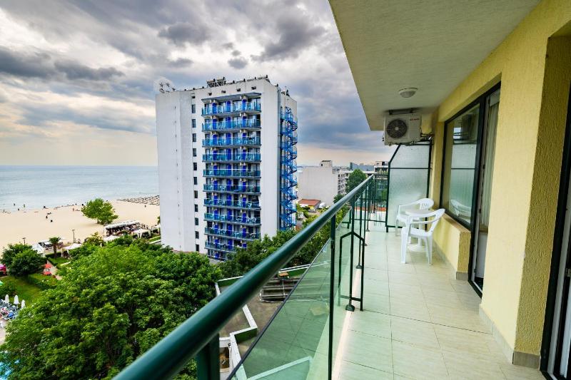 Family Room with Front Sea View  image 3