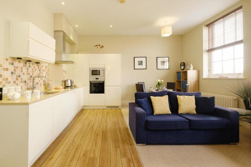 Beachcomber - Aldeburgh Coastal Cottages - image 7
