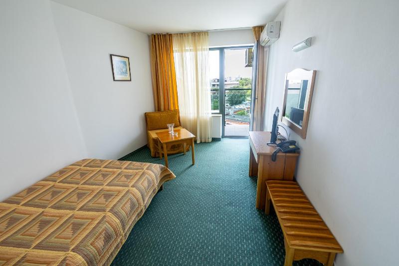 Single Room image 2