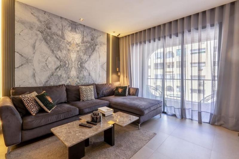 Metropolitan 06-Two Bedrooms - Cavalli Luxury Flat - image 4