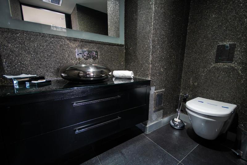 Two-Bedroom Suite image 2