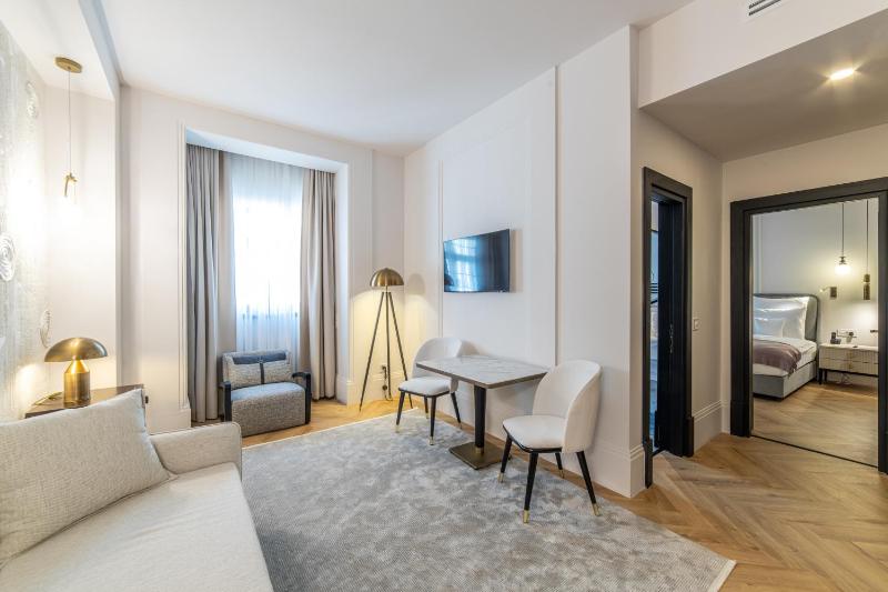 ZET Hotel - image 10