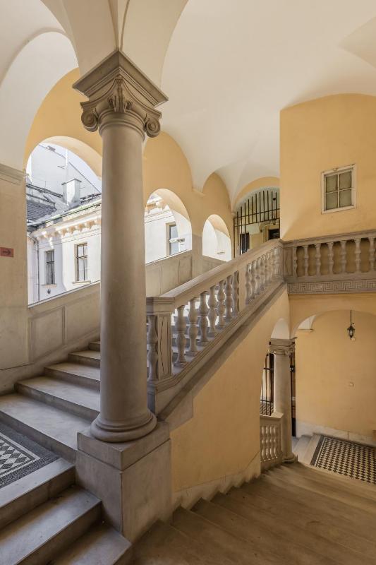 Real Apartments Andrássy - image 14