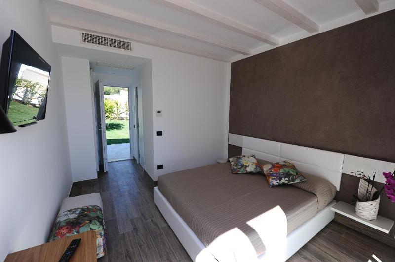 Conero Suites - image 16