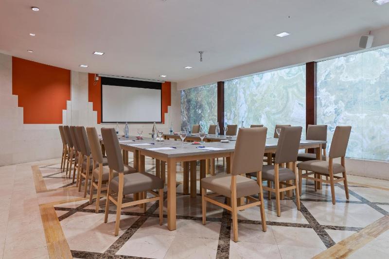Hotel Best Osuna - image 13