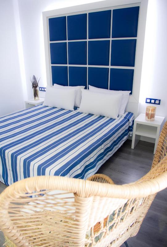 Single Room image 2