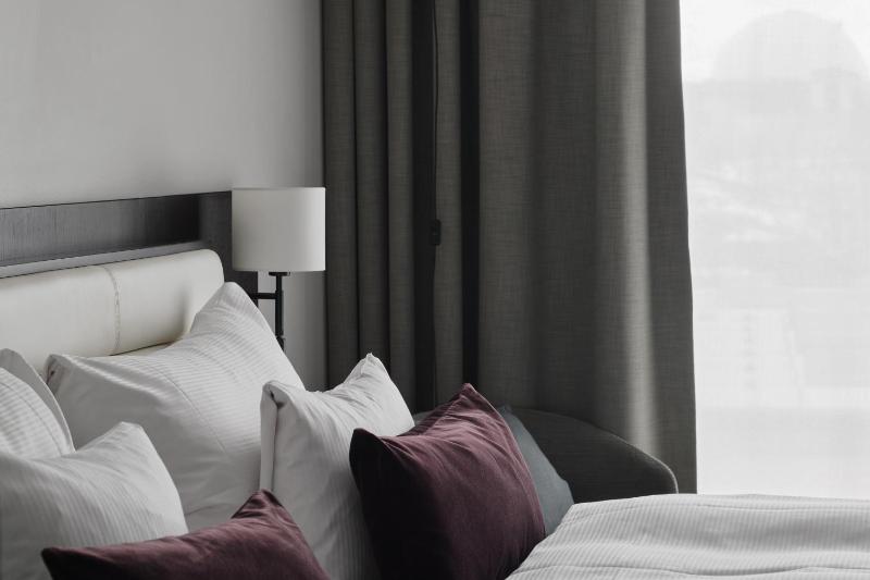 Superior Twin Room image 4