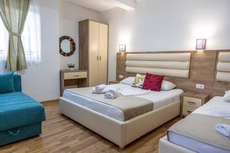Kenzy Apartments - image 8