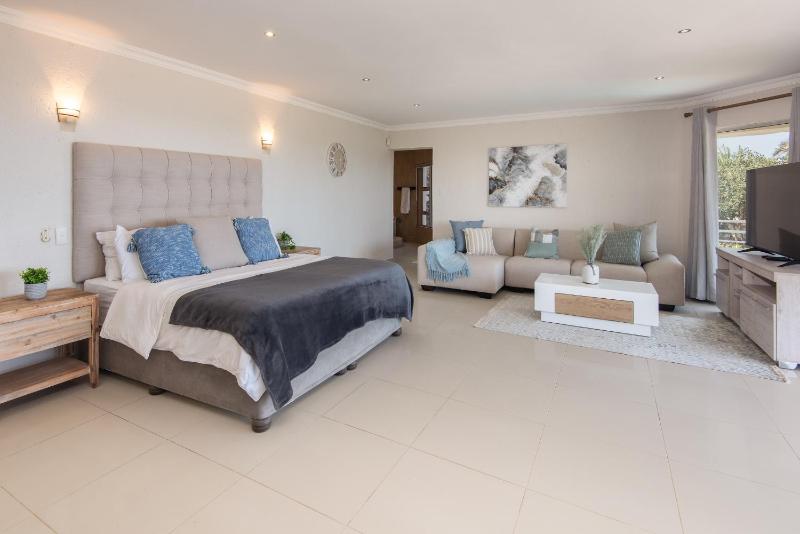 The Beach Palace Ramsgate - image 11