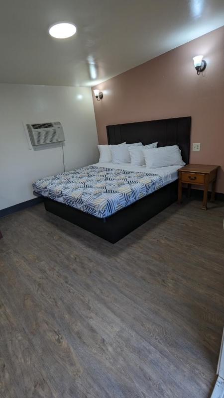 Portland Value Inn - image 3