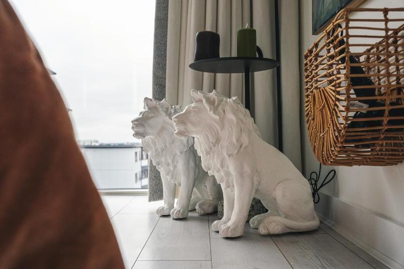 Penthouse at the Chocolate Box - image 33