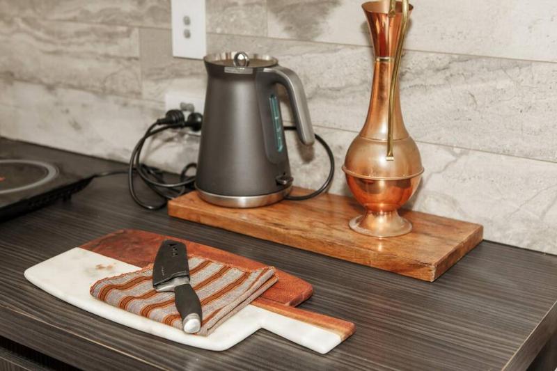 Zen State of Mind - Calming Richmond Retreat - image 9