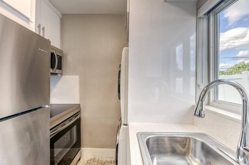 Sunshine Manors 2025-B - image 7
