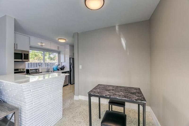 Sunshine Manors 2025-A - image 25