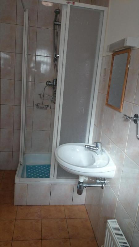 Single Room image 3