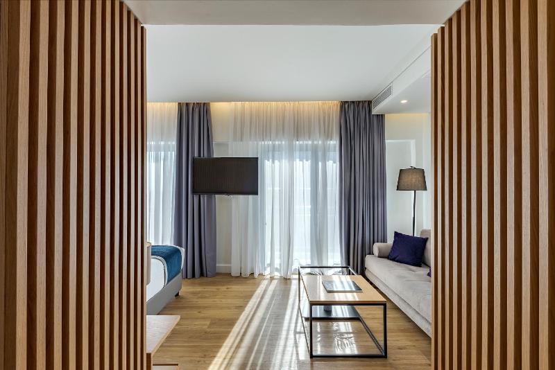 Junior Suite image 3