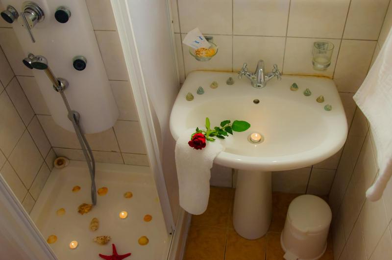 Polykratis Rooms - image 24