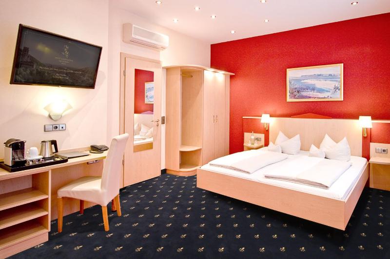 Standard Double Room image 2