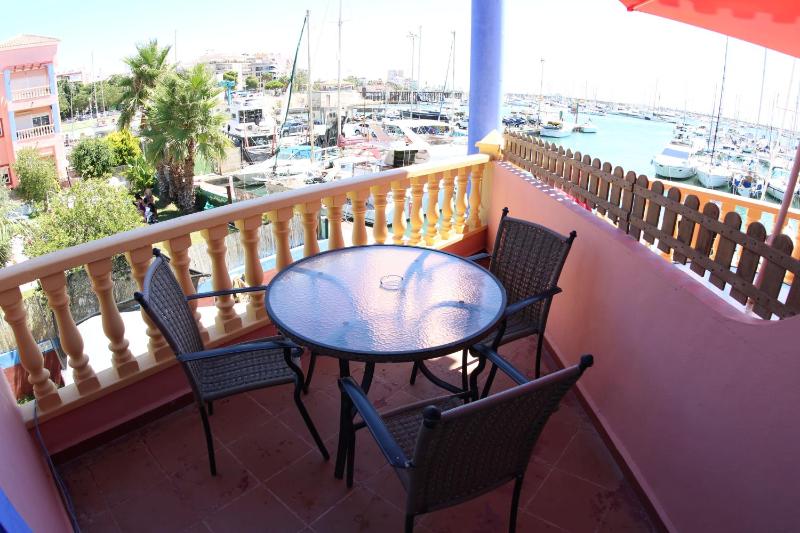 One-Bedroom Apartment with Sea View image 1
