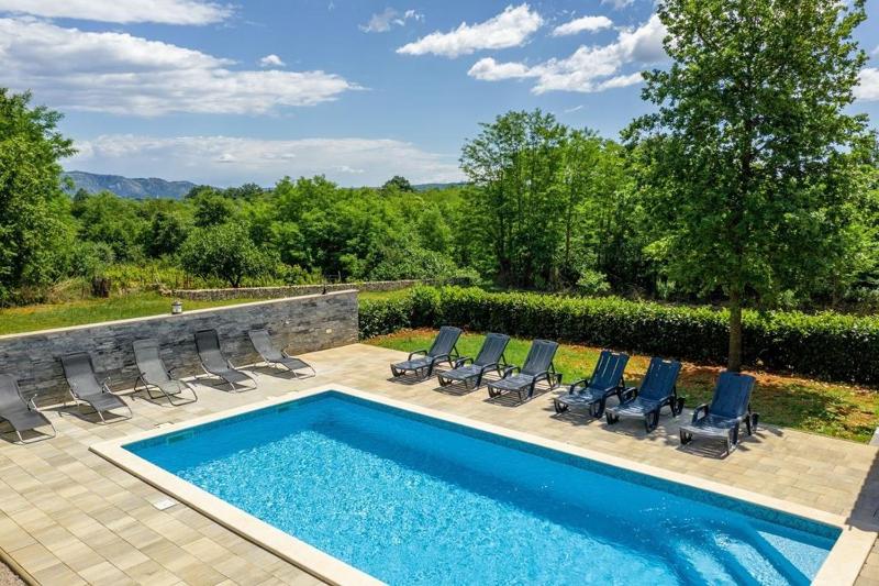 Villa St Nikola with jacuzzi and private swimming pool - image 43