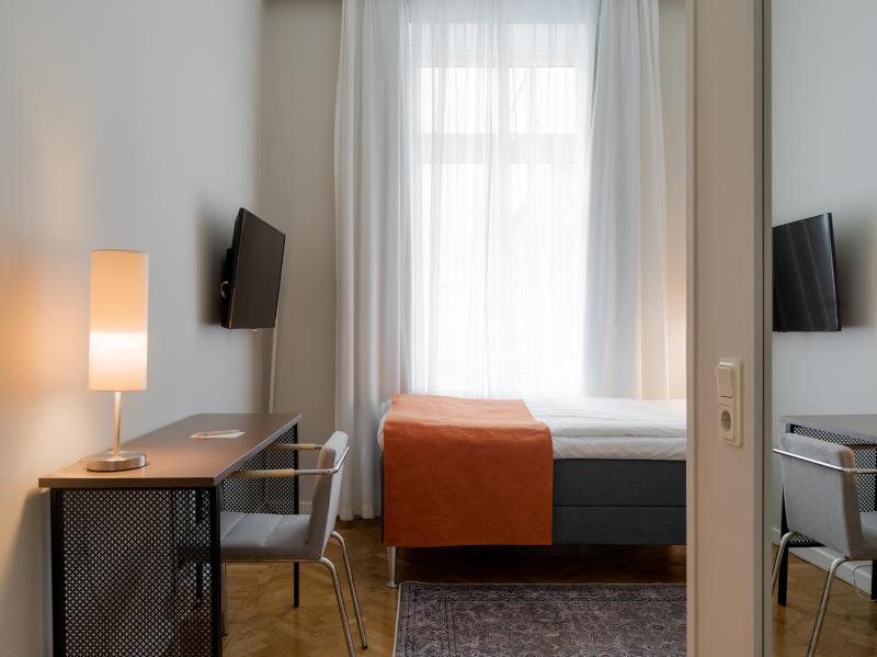 Standard Single Room image 1
