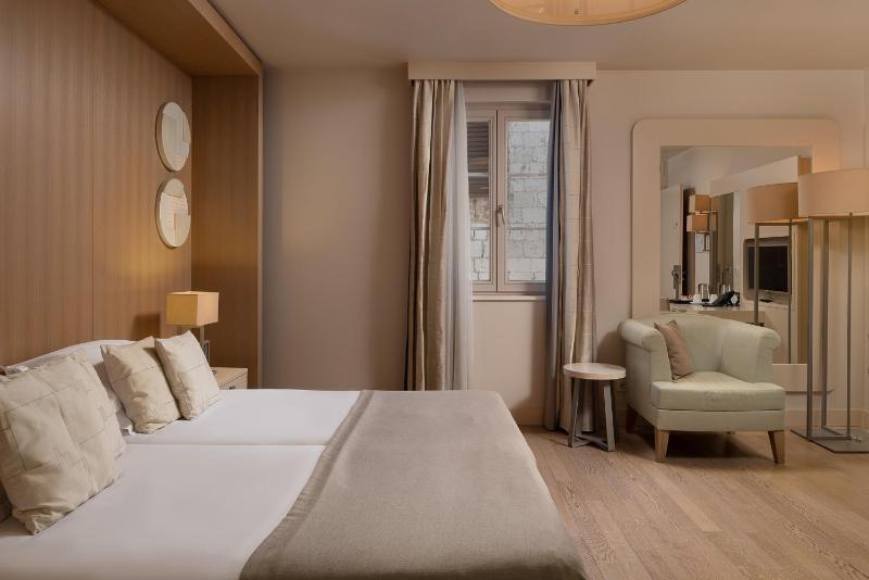 Superior Double or Twin Room image 3