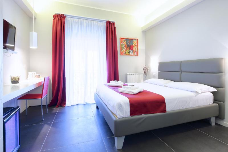 NearHome Smart Suites Guest House - image 11