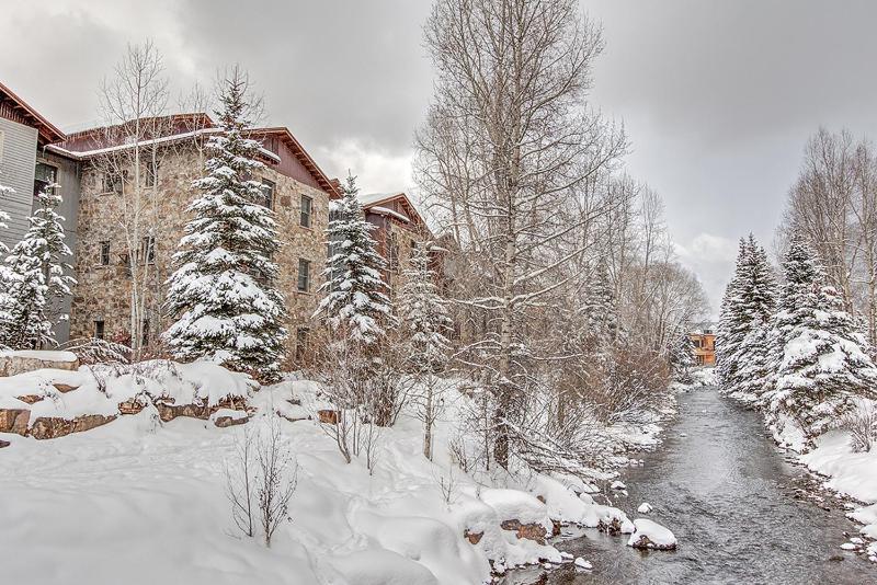 River Club 207 - image 38