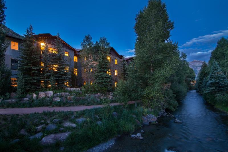 River Club 207 - image 13