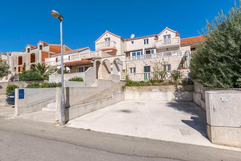 Apartments Jerka - image 37
