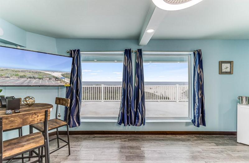 Seaside Boutique Hotel Waves At Your Doorstep - image 45