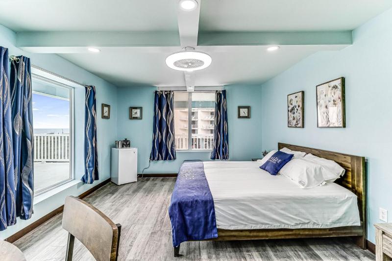 Seaside Boutique Hotel Waves At Your Doorstep - image 16
