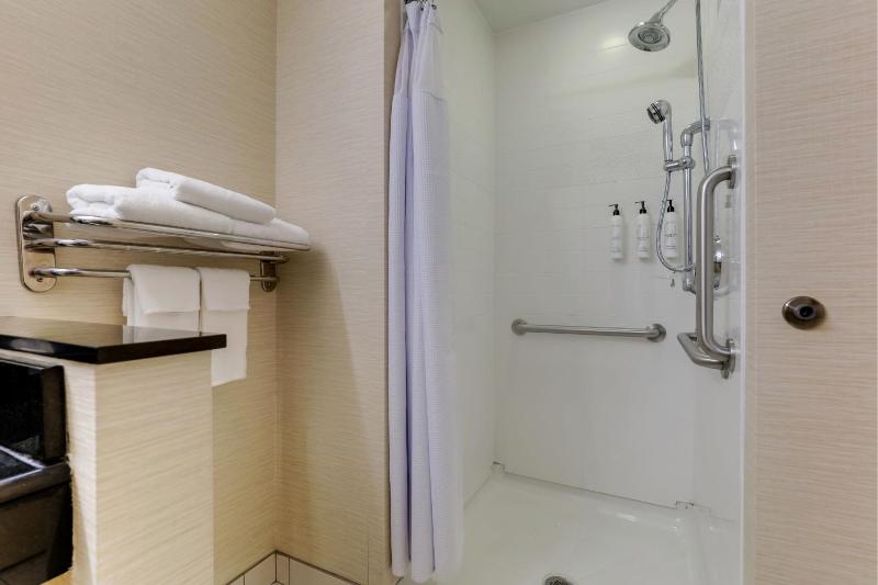 King Room image 2