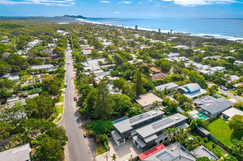 Byron Bay Holiday Homes - Suffolk Beach Retreat - image 7