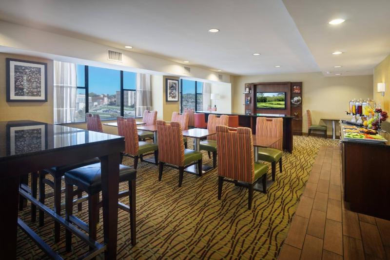 Pittsburgh Marriott City Center - image 36