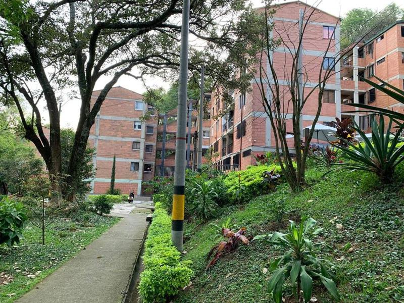 Acogedor Apartamento Urbanización Tricentenario - image 16