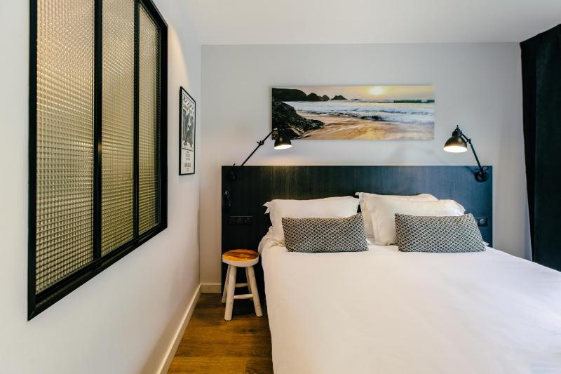 Double Room with Garden View image 1