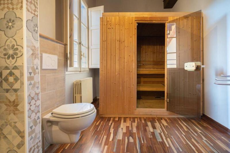 Busdraghi Luxury Apartment - image 42
