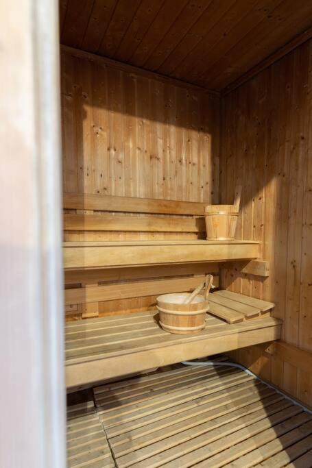 Busdraghi Luxury Apartment - image 45