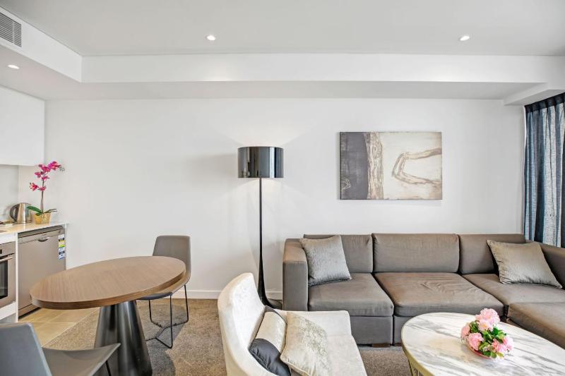 Hidden gem studio in the heart of Chatswood - image 13