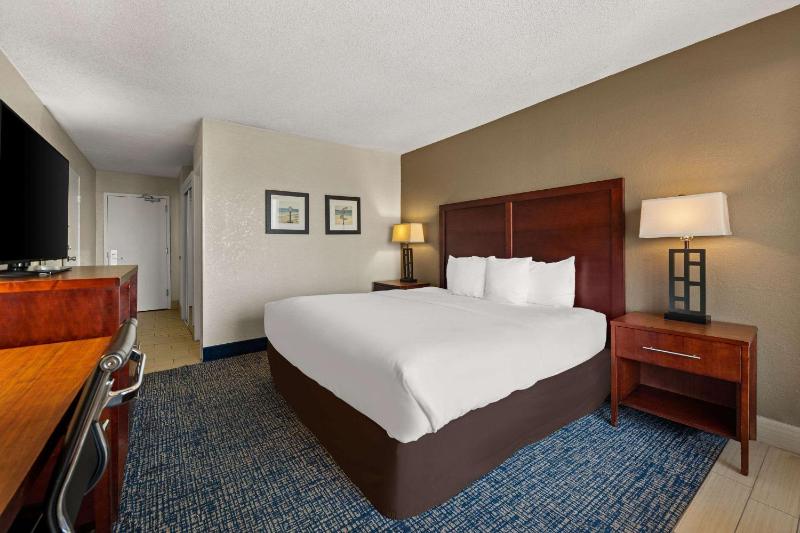 Comfort Inn On The Ocean - image 18