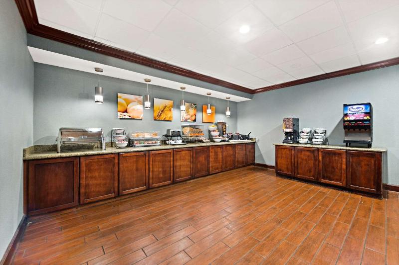 Comfort Inn On The Ocean - image 23