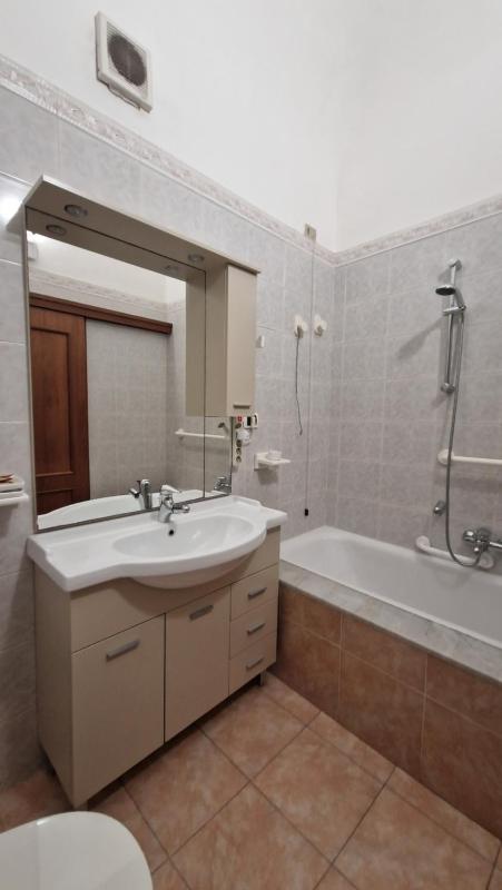 The Crazy House - image 14