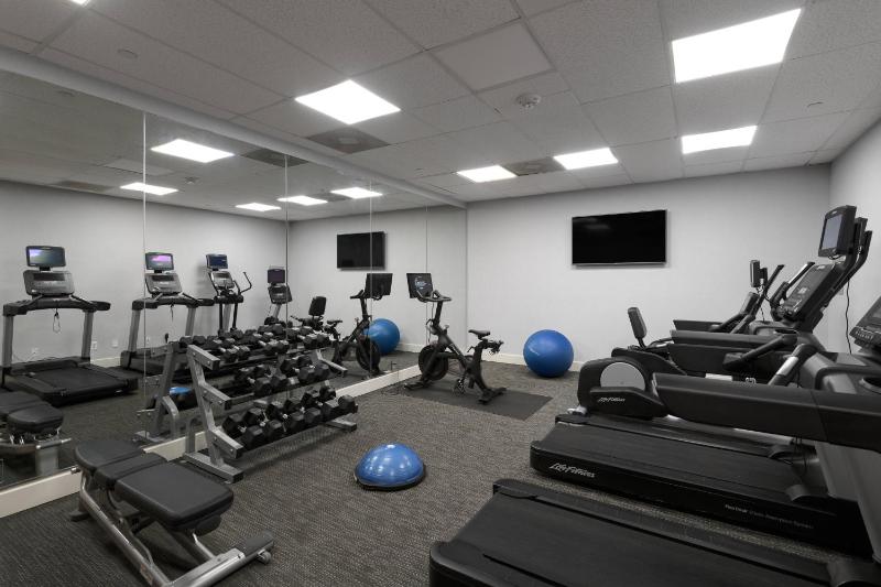 Courtyard by Marriott San Diego Old Town - image 11