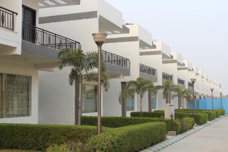 Country Inn Vrindavan - image 47