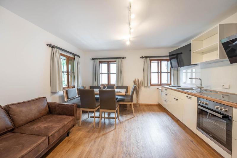 Three-Bedroom Apartment image 1