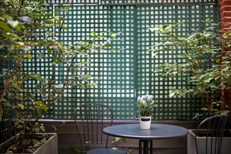 Family Room with Terrace image 2