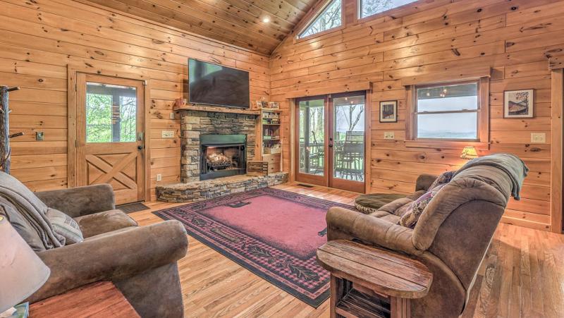 Adventure Us- Aska Area Lake Views Dog Friendly - image 7