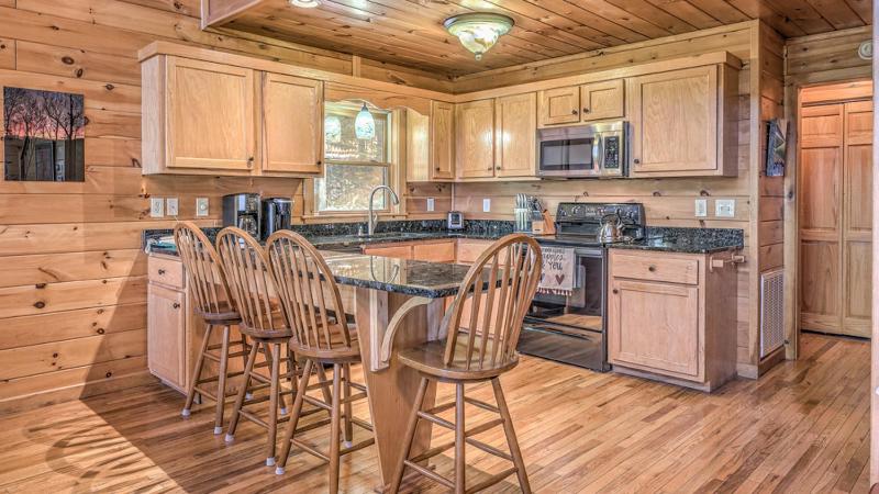 Adventure Us- Aska Area Lake Views Dog Friendly - image 28