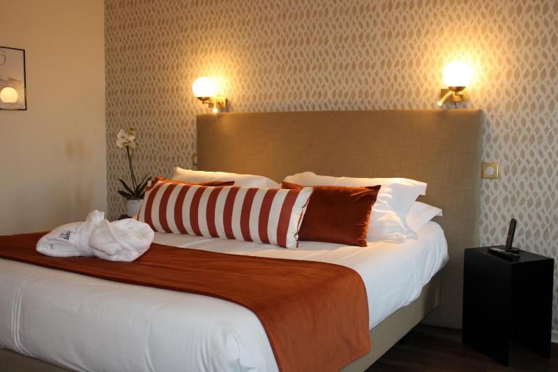 Standard Room image 1